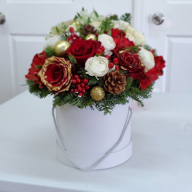 Christmas  arrangement perfect for family dinner. 